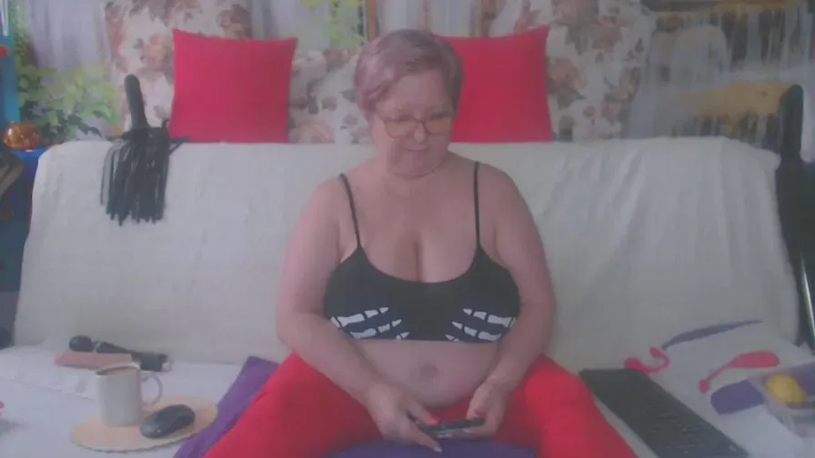 Offline QueenPammy on Cam4