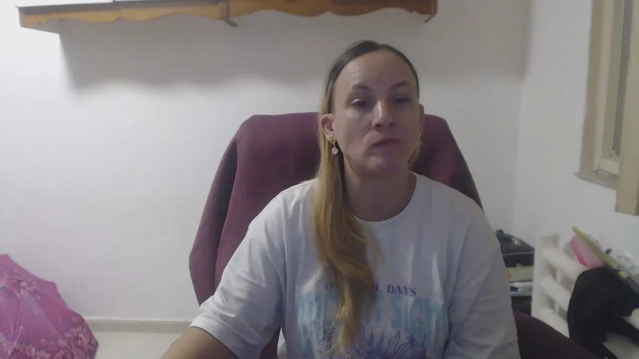 Freechat queensinner on Cam4