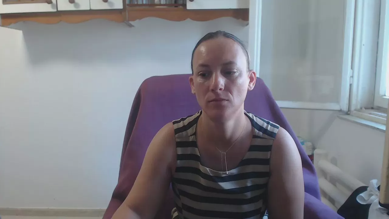 Freechat queensinner on Cam4