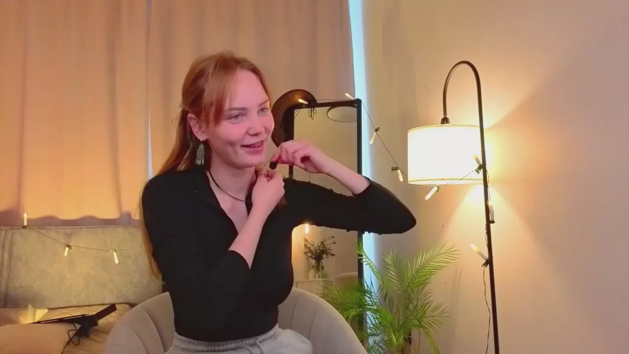 Offline QuennaHallman on Cam4