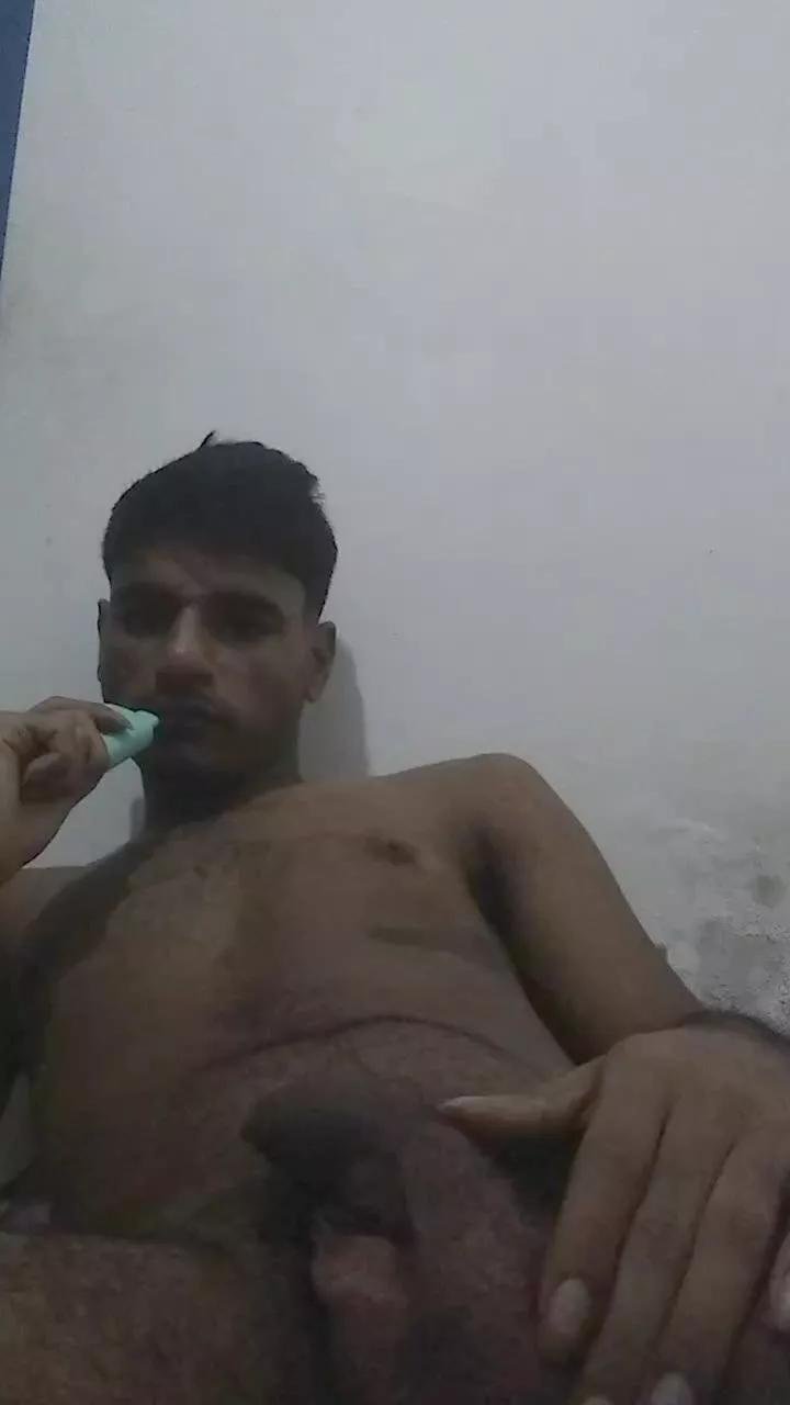 Raafaaaa3 from Cam4