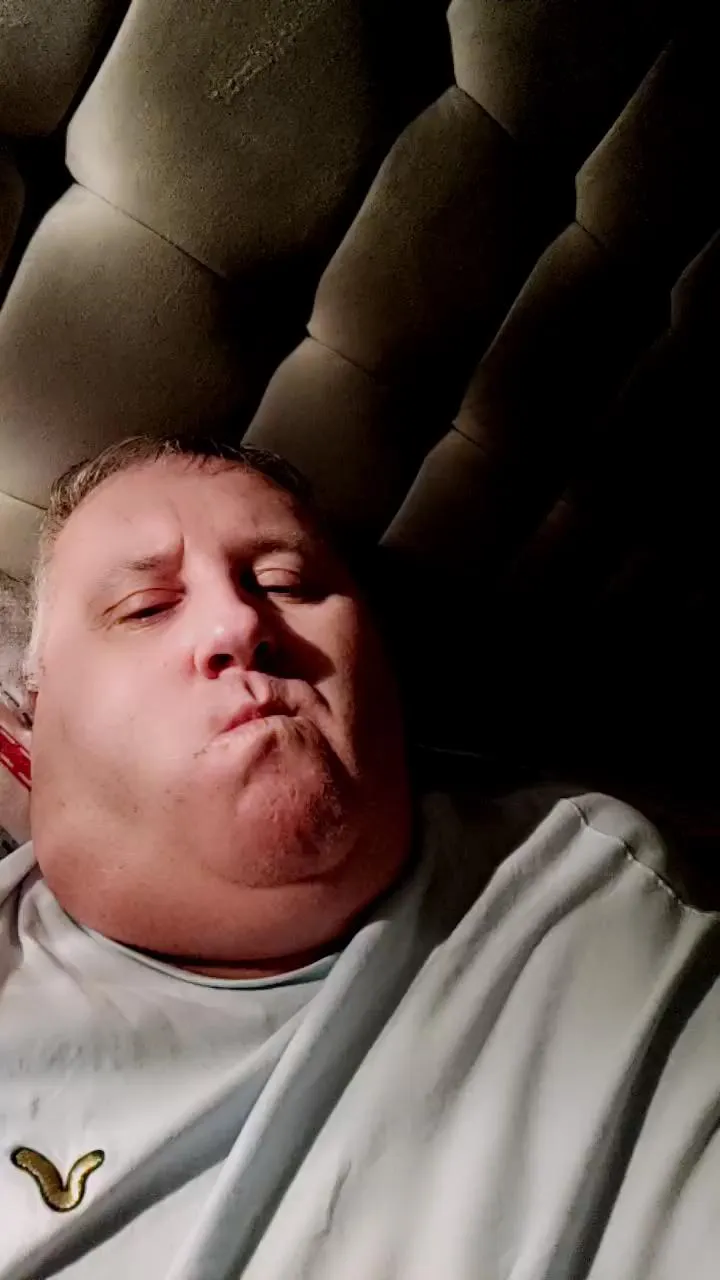 Offline Ramboyboy on Cam4