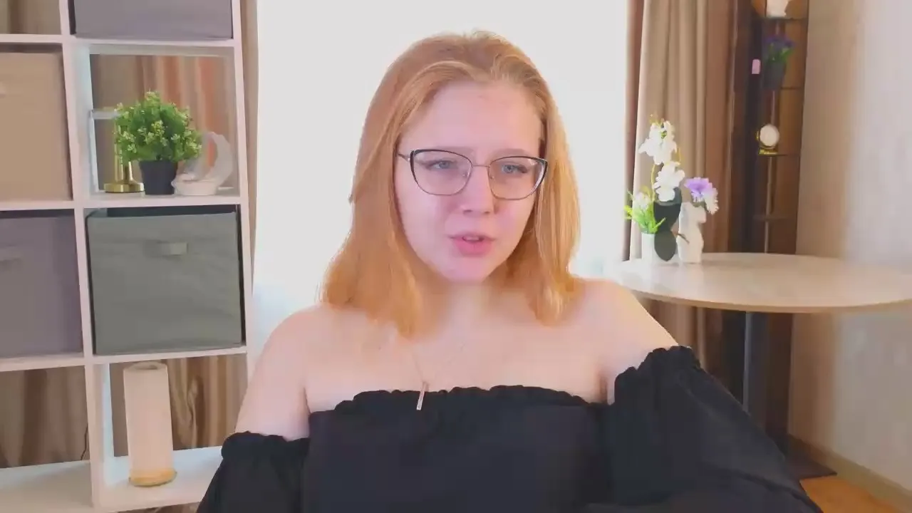 Offline RavenOuimet on Cam4