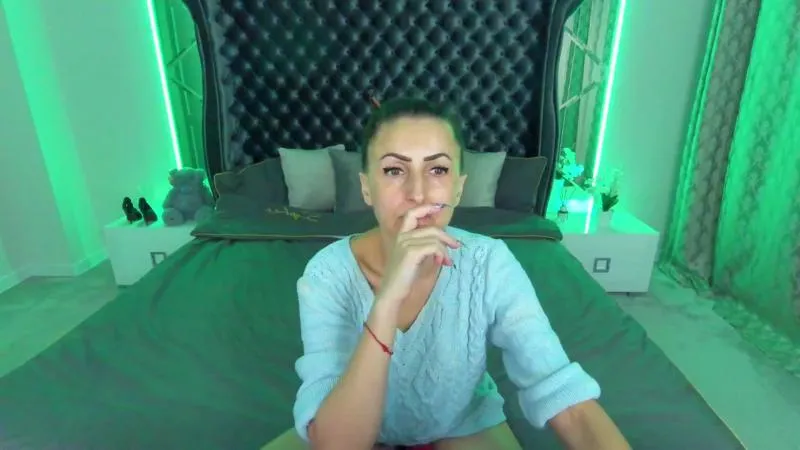 Offline Rebeca_Diamond on Cam4