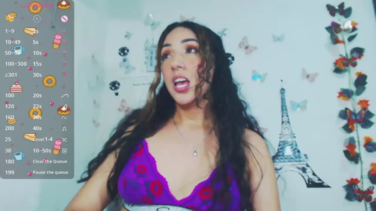 Freechat RedValery on Cam4