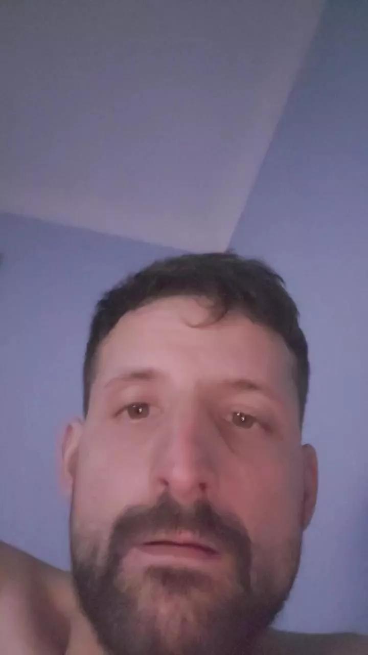 reecechown3 from Cam4