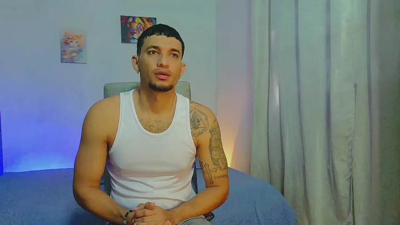 Offline Reina_paola on Cam4