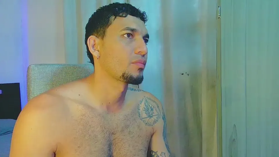 Offline Reina_paola on Cam4