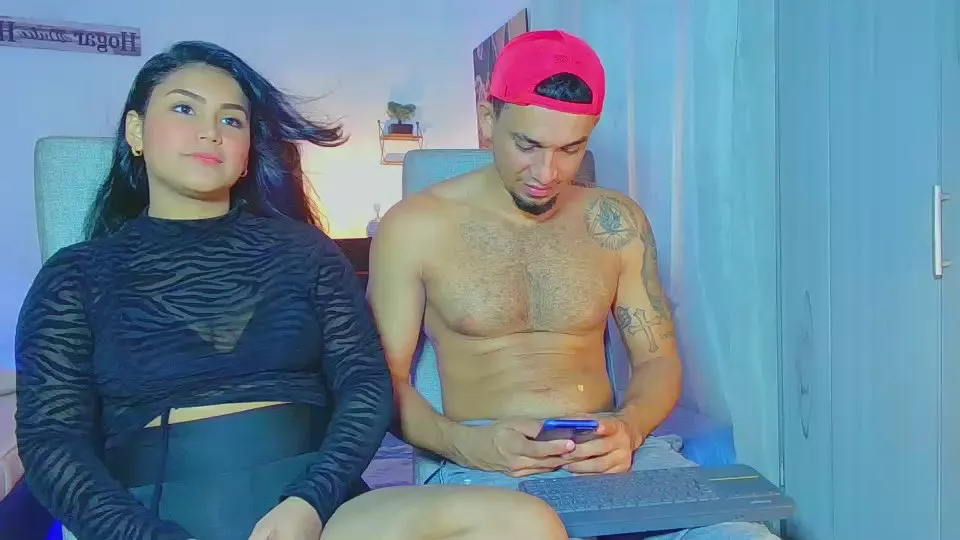 Offline Reina_paola on Cam4