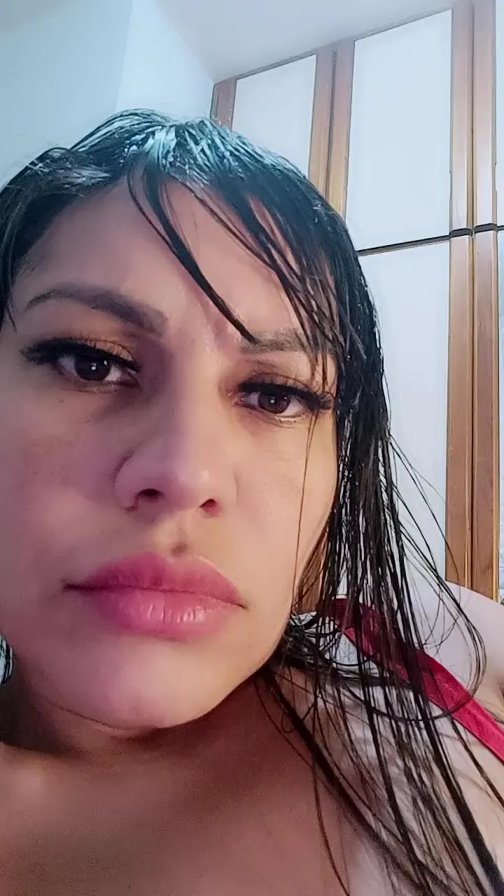 Offline renatinha44 on Cam4