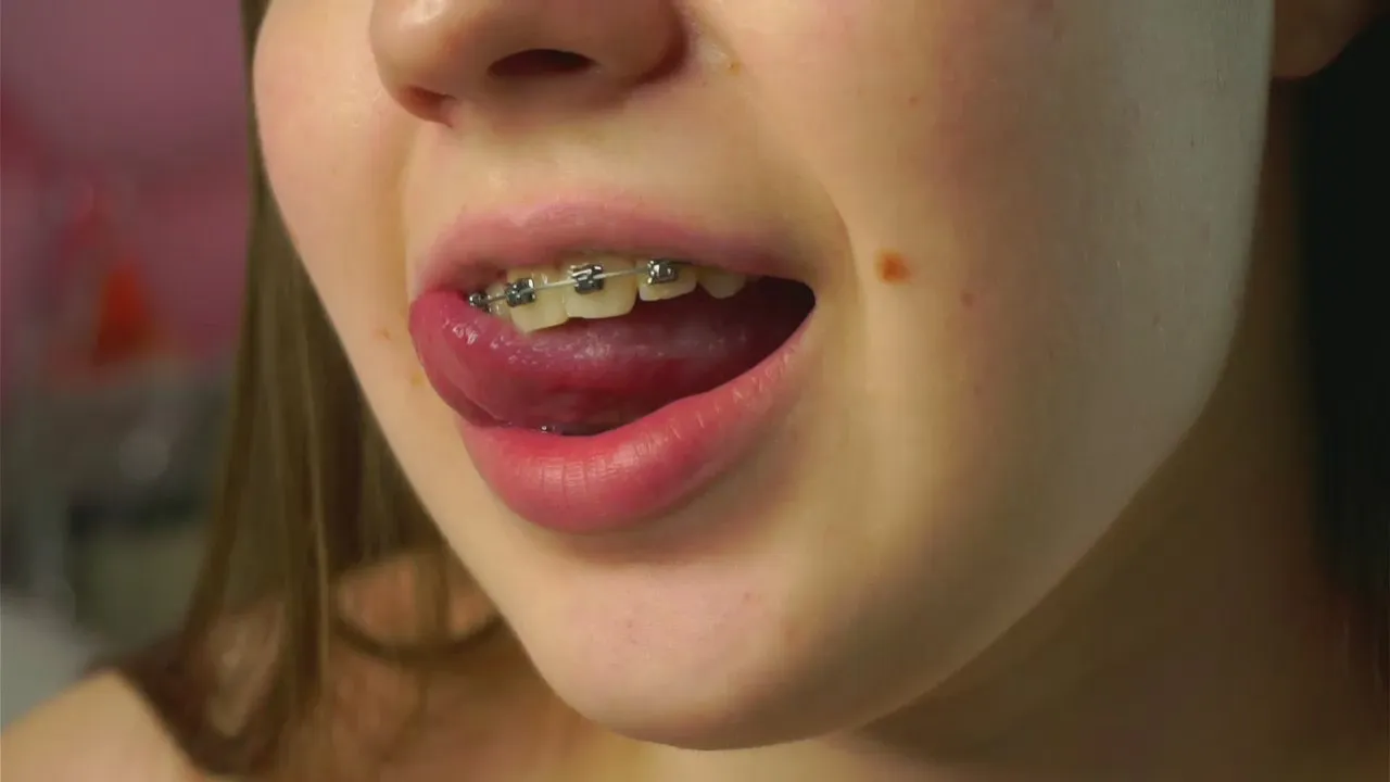 Offline RethaJuneja on Cam4