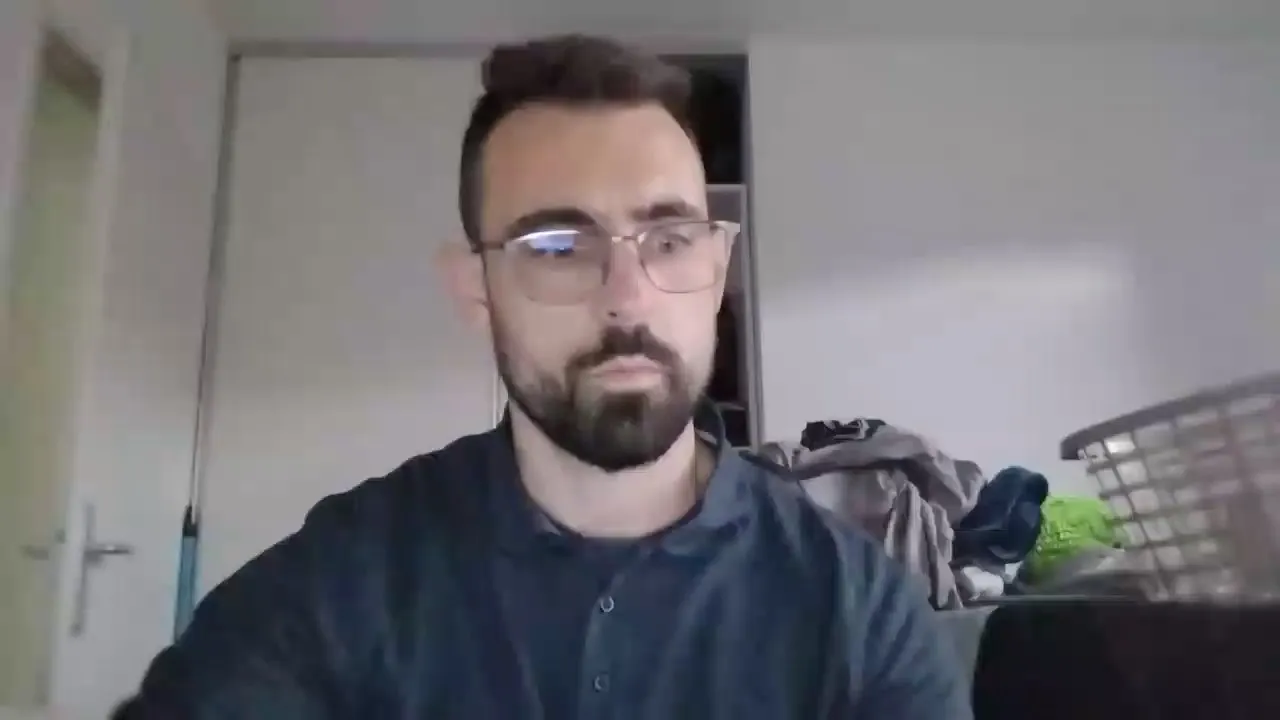 Offline Ribeiro33240 on Cam4