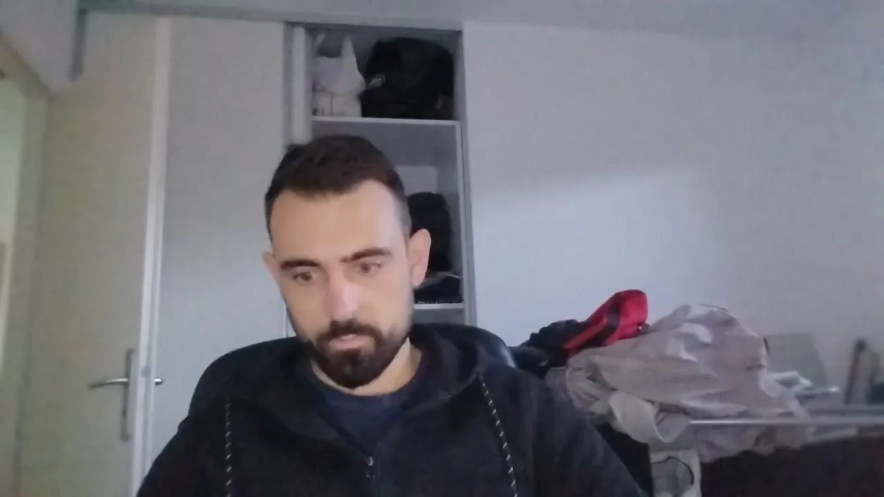 Offline Ribeiro33240 on Cam4