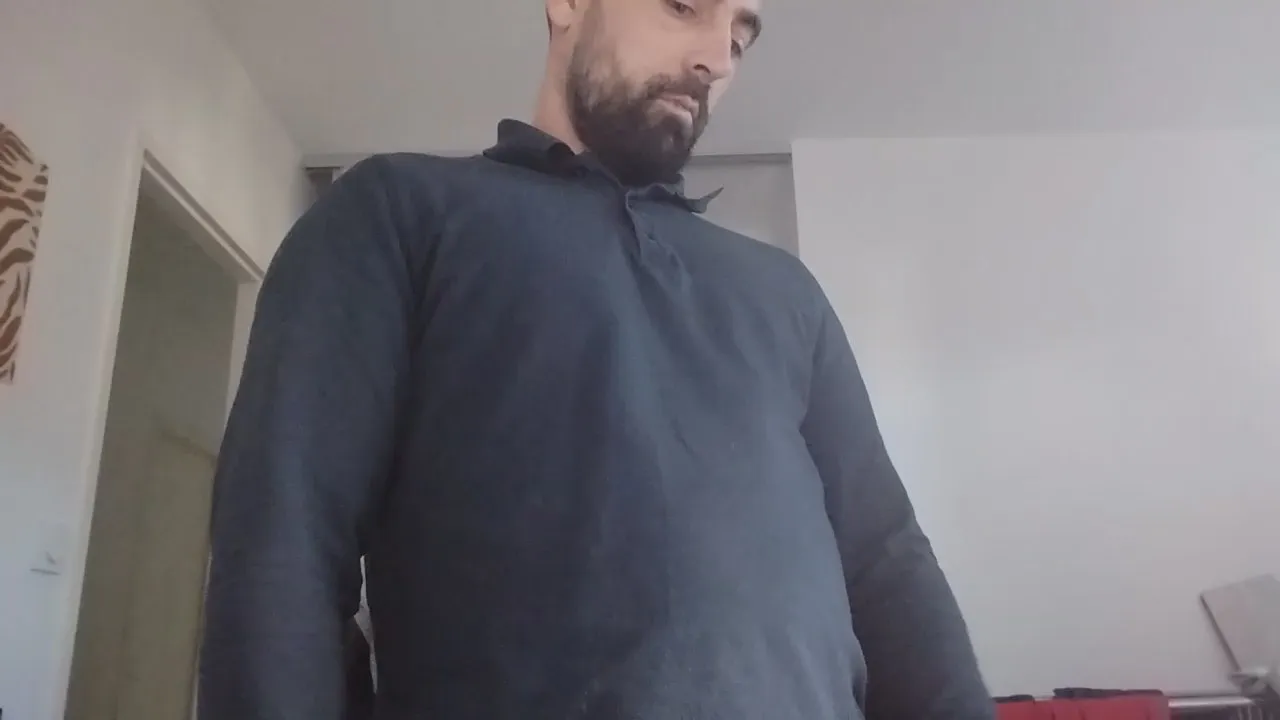 Offline Ribeiro33240 on Cam4