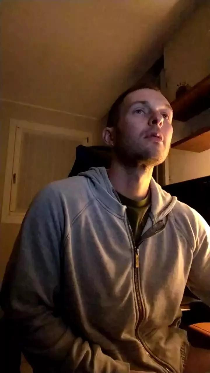riccardoyeah from Cam4