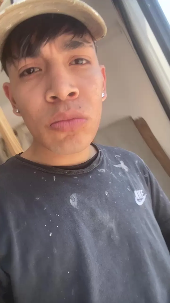 Offline richard2061 on Cam4