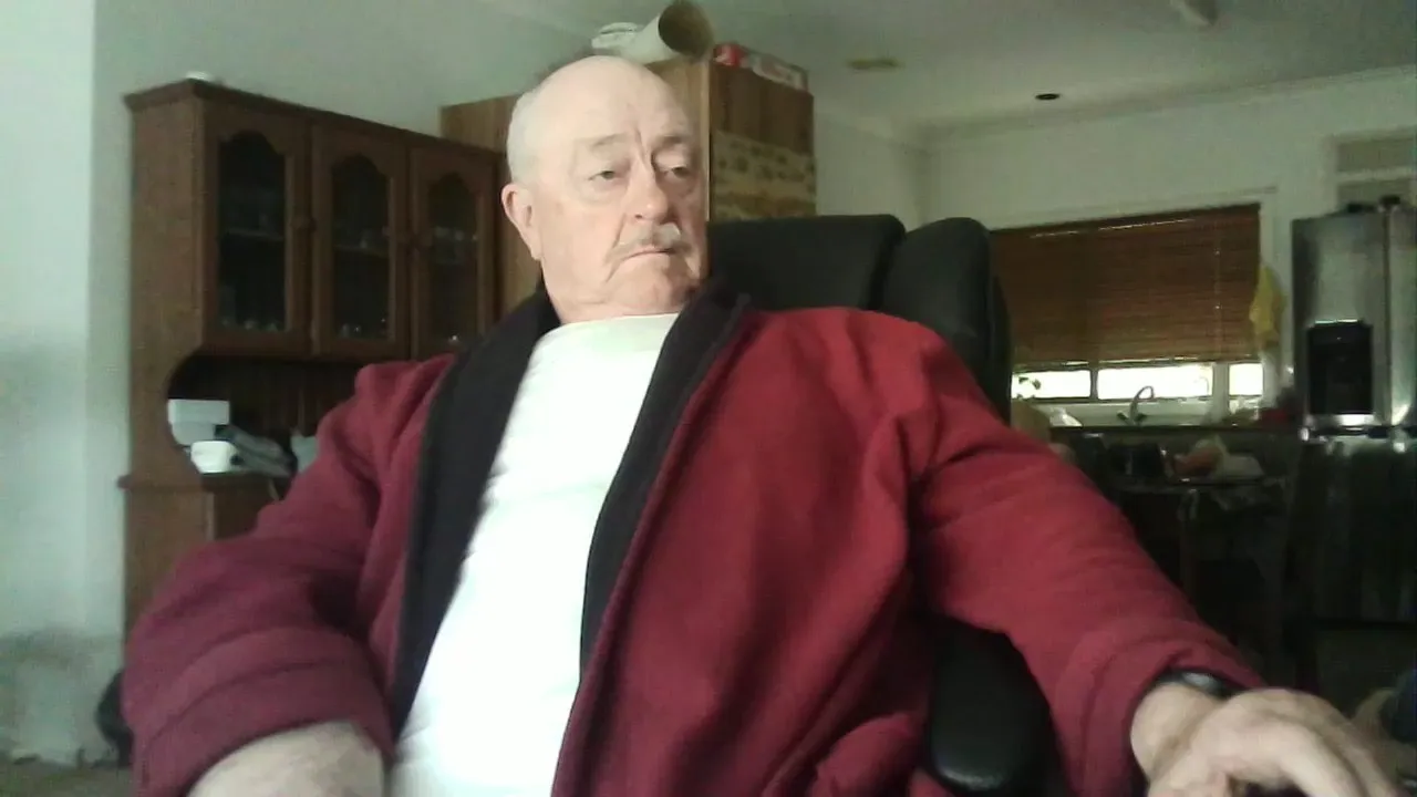 Offline robert_51xx on Cam4