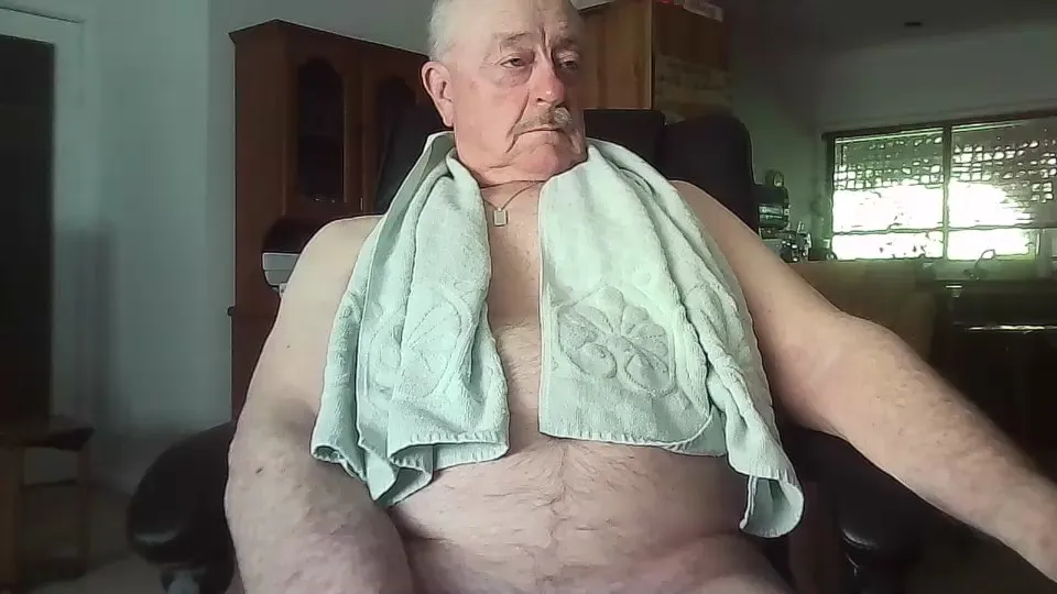 Offline robert_51xx on Cam4