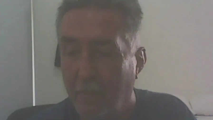 Freechat robertcancun on Cam4