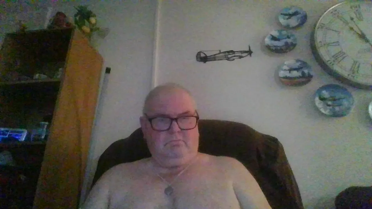 Freechat robinal on Cam4