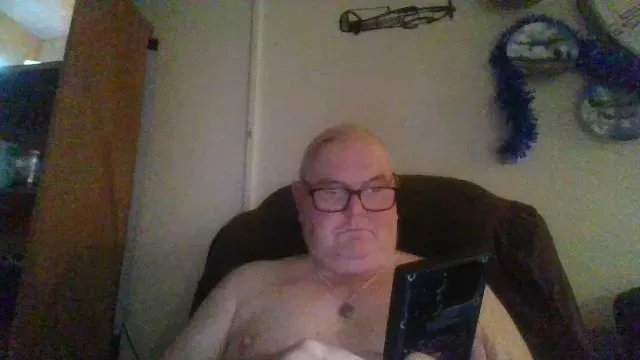 Freechat robinal on Cam4