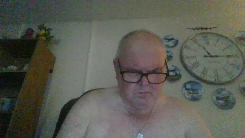 Freechat robinal on Cam4