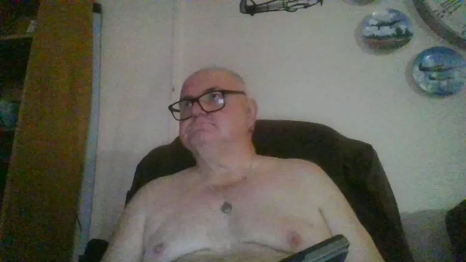 Freechat robinal on Cam4