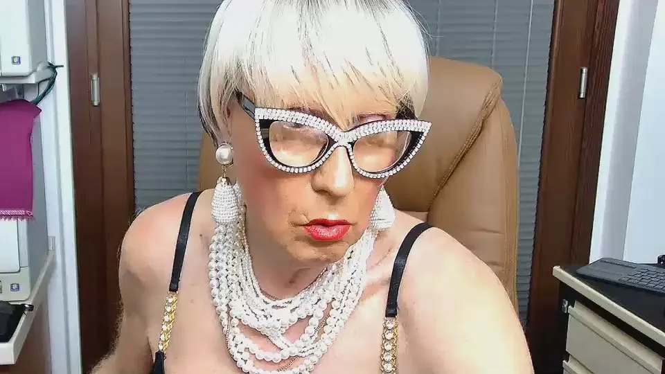 Offline ROBY_SWEETHOT on Cam4