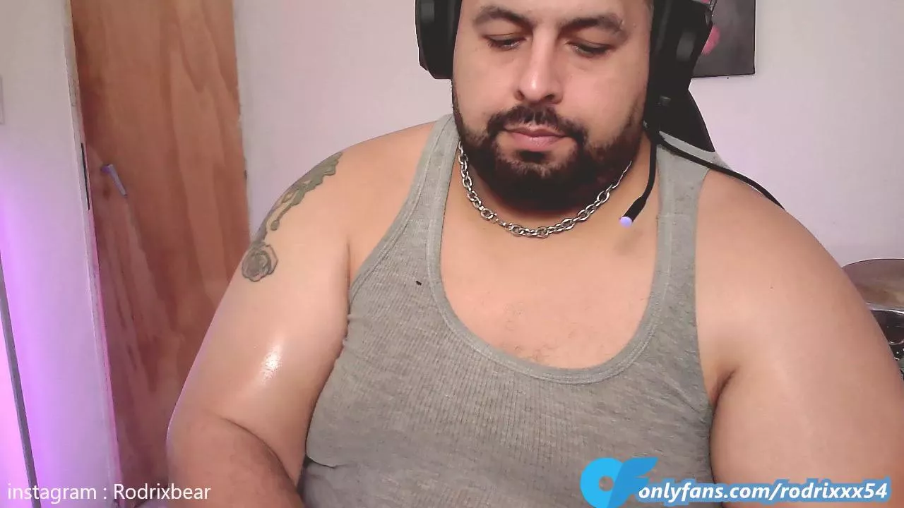 Offline Rodrix54 on Cam4