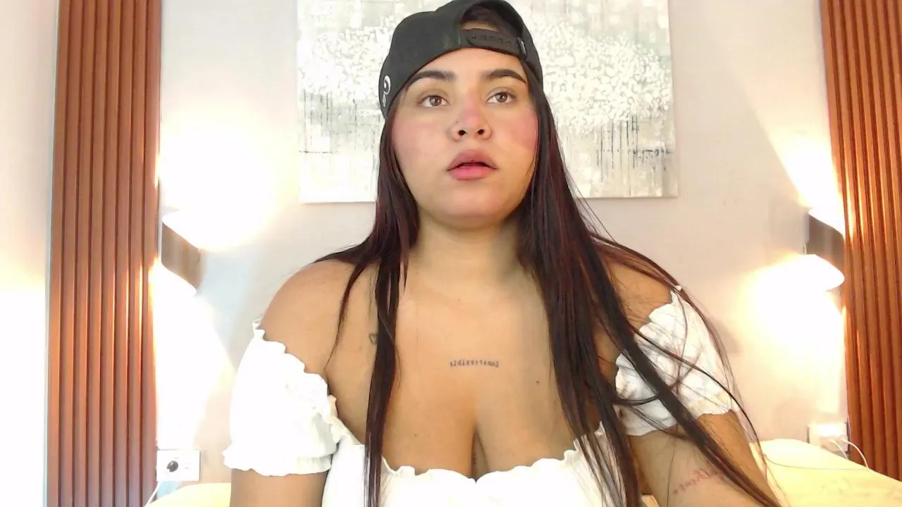 Offline rose_crimson on Cam4