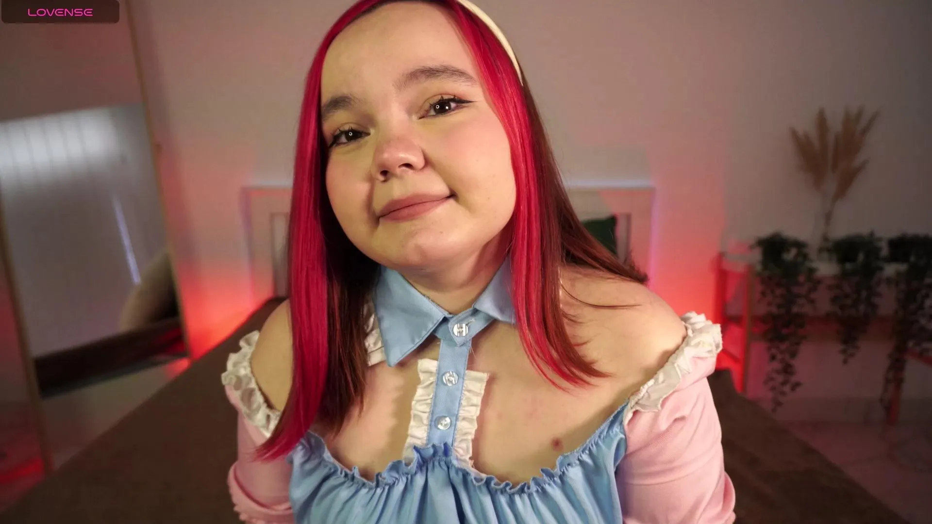 Offline Rose_Luvv on Cam4