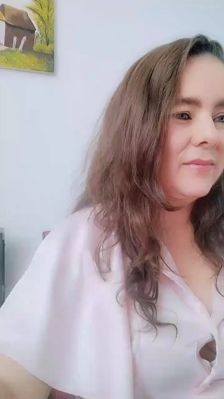 Offline Rose_milff on Cam4