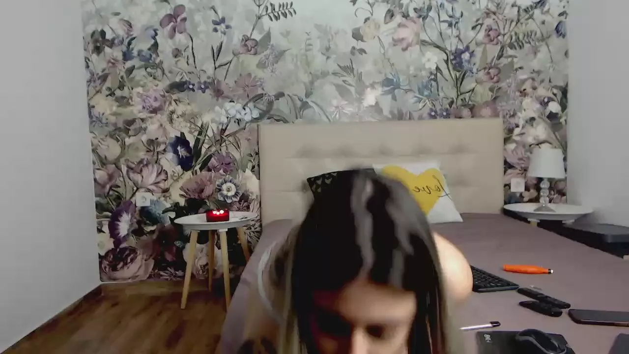 Freechat RoseDiamond06 on Cam4