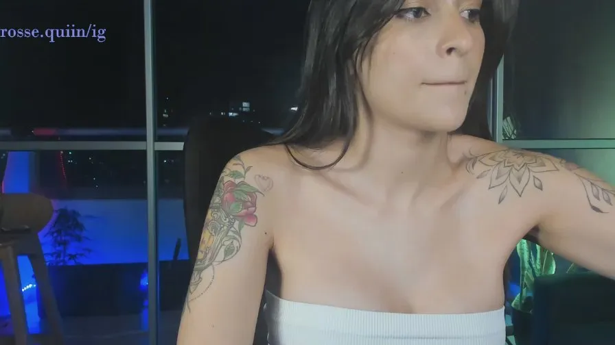 Offline rossaquenn on Cam4