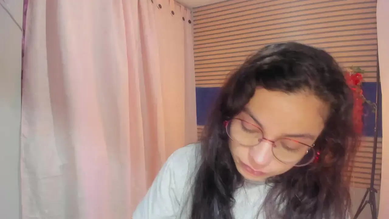 Offline rosse_25 on Cam4