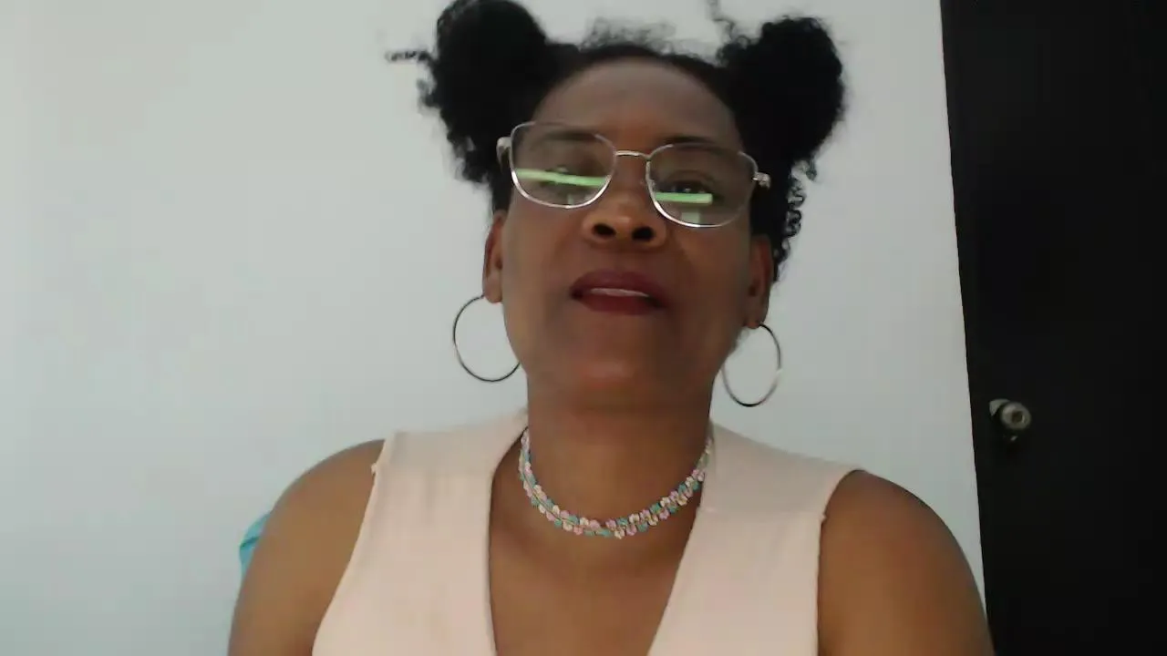 Offline roushlove on Cam4