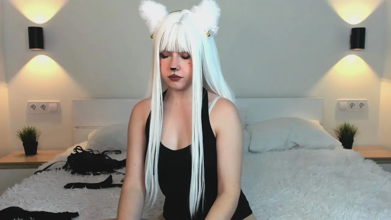 Offline RowenaBrenton on Cam4