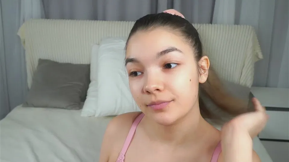 Freechat RowenaBunyard on Cam4