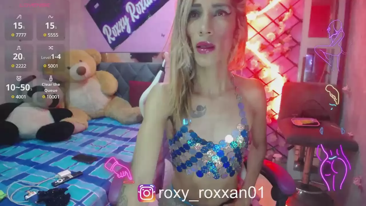 Offline Roxy_Roxxan1 on Cam4