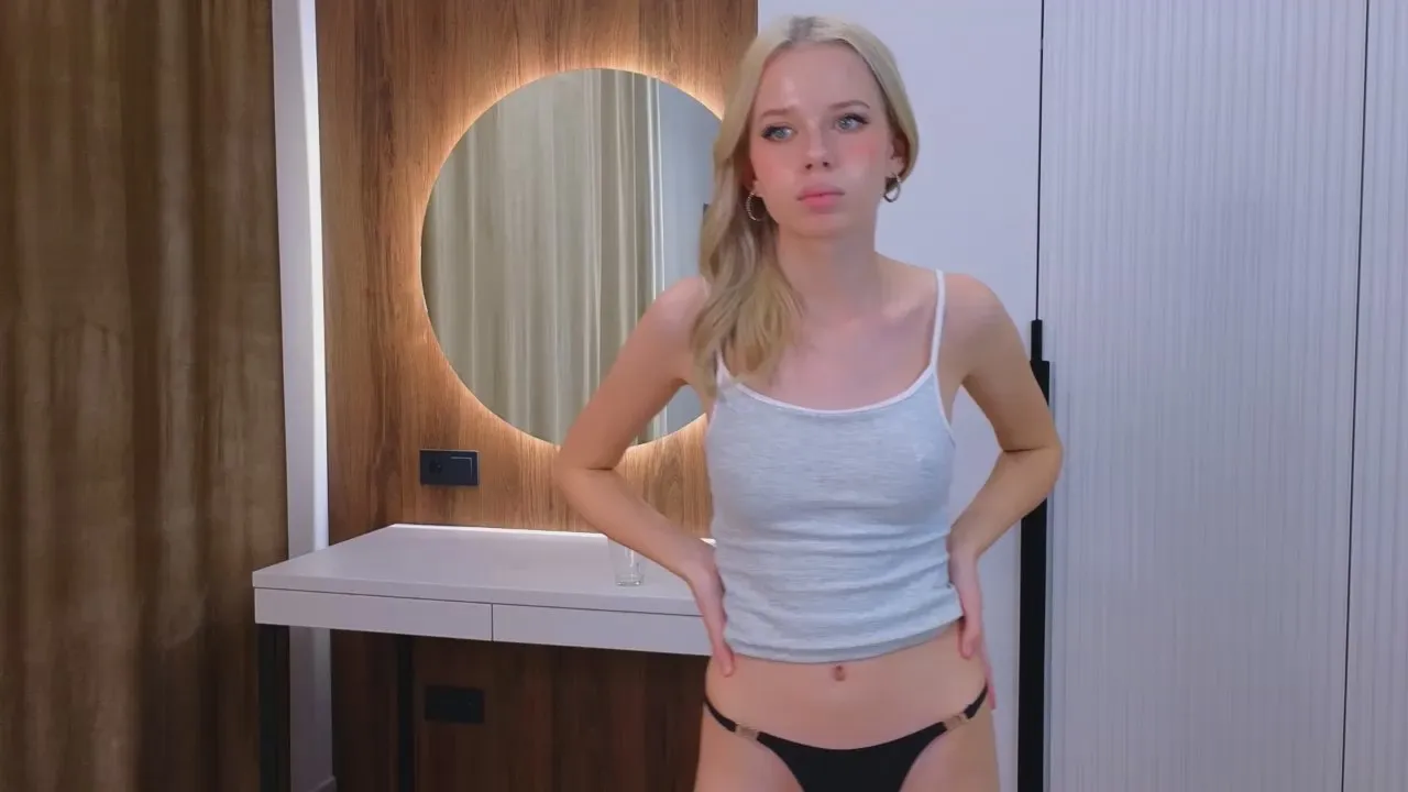 Offline RozanneLapinta on Cam4