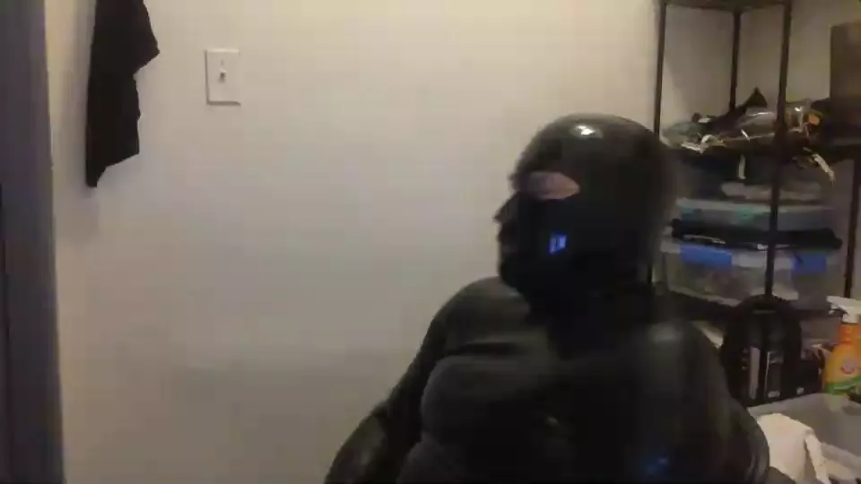 Offline Rubber_faggot on Cam4