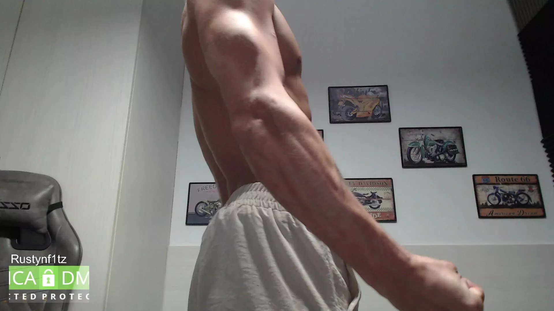 Offline rustynf1tz on Cam4