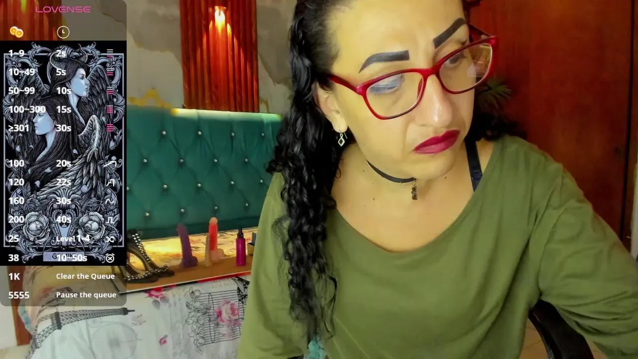 Offline Sabrina_dupont on Cam4