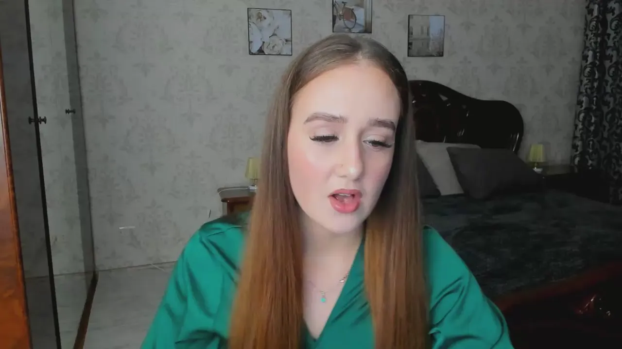 Offline SabrinaCandi on Cam4