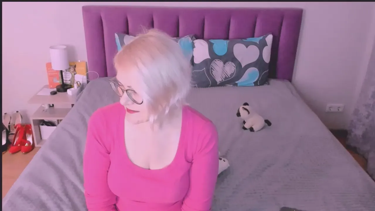 Offline sabrinamac on Cam4