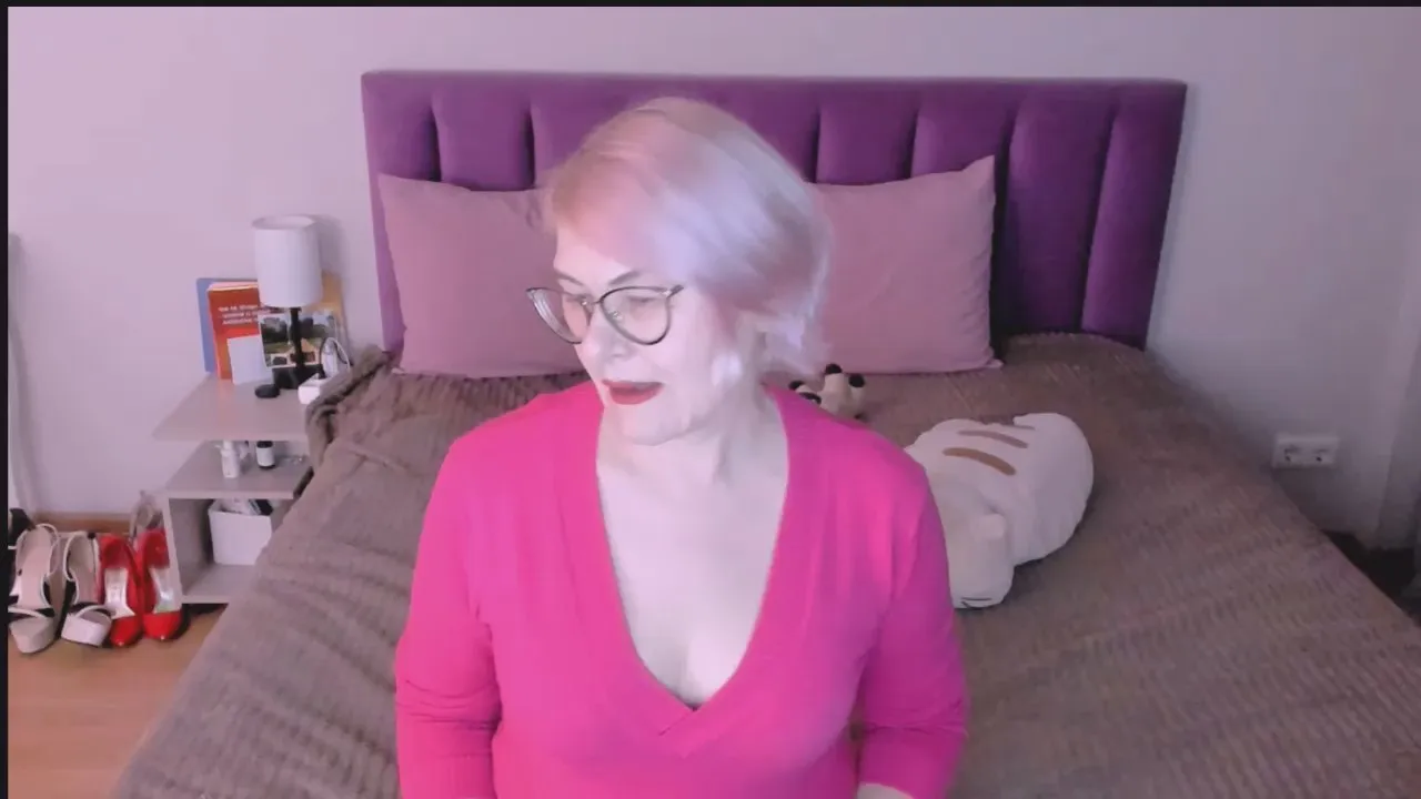 Offline sabrinamac on Cam4