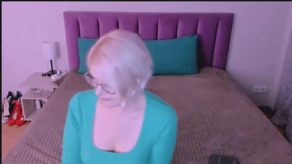 Offline sabrinamac on Cam4