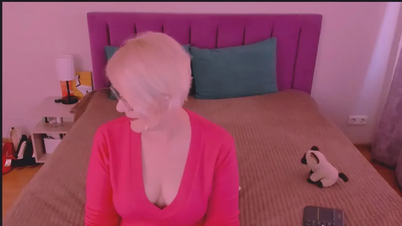 Offline sabrinamac on Cam4