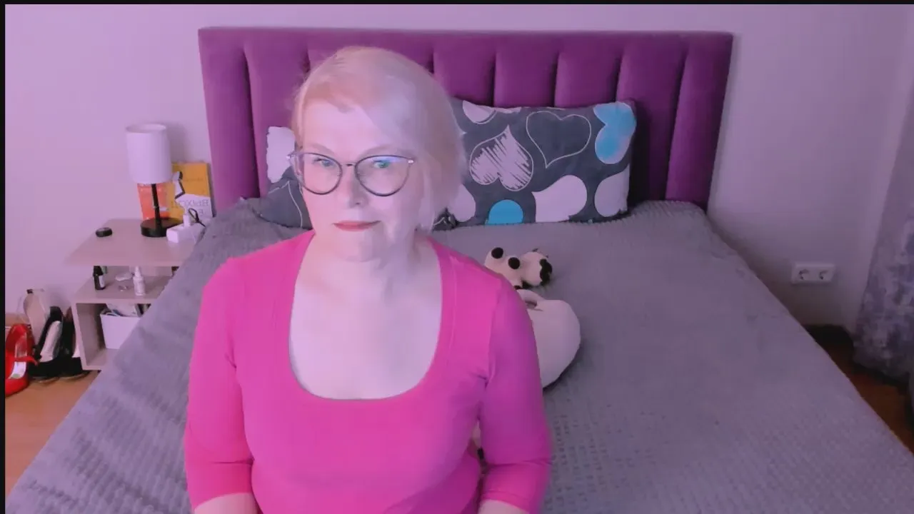 Offline sabrinamac on Cam4