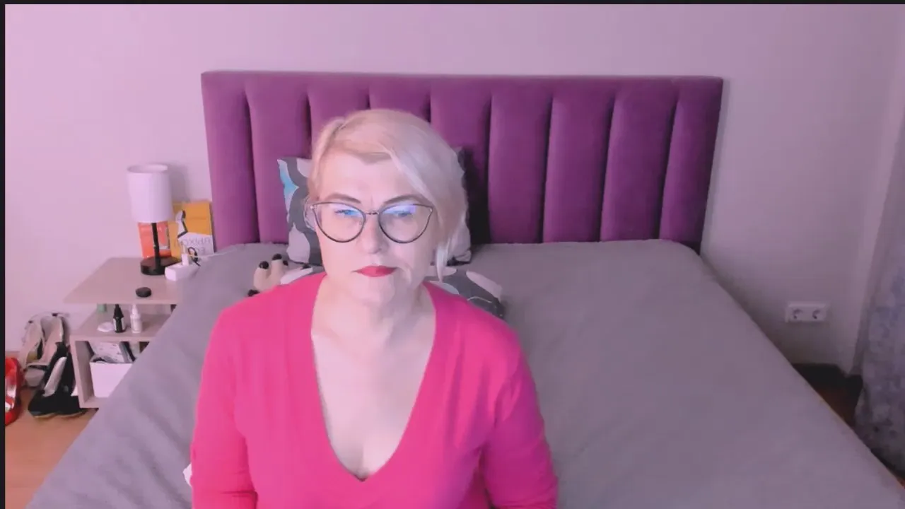 Offline sabrinamac on Cam4